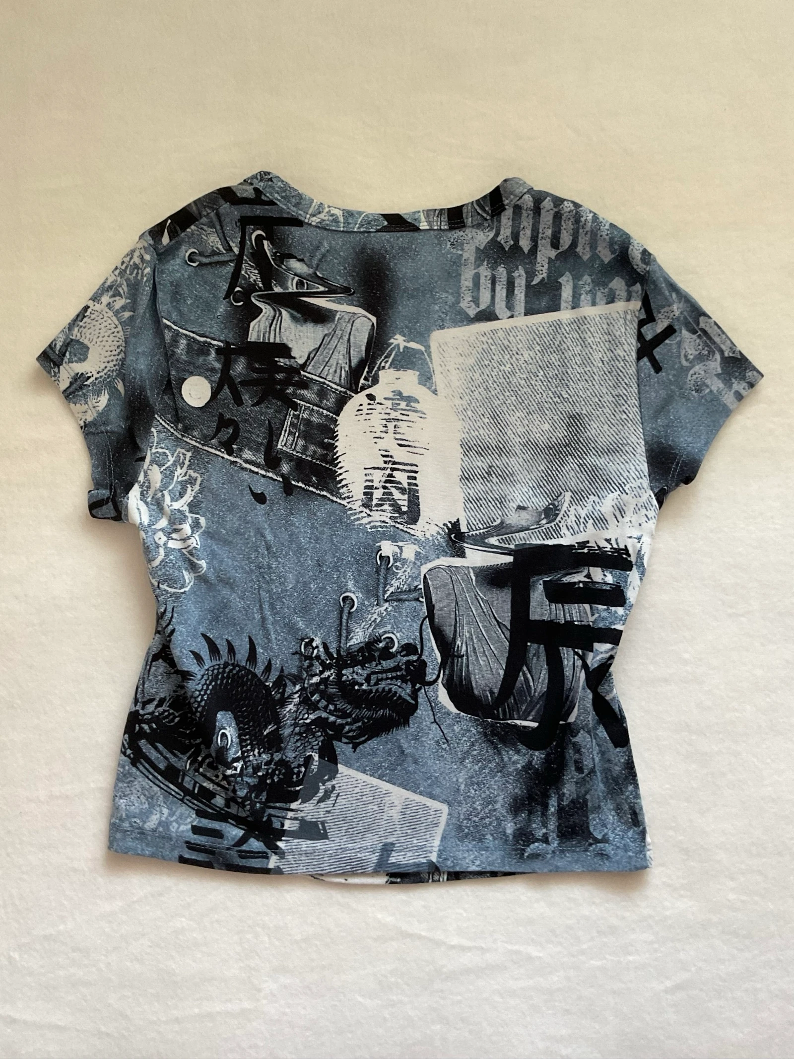 Top Cropped Bershka Azul Estampado Y2K | Tamanho M – photo 2